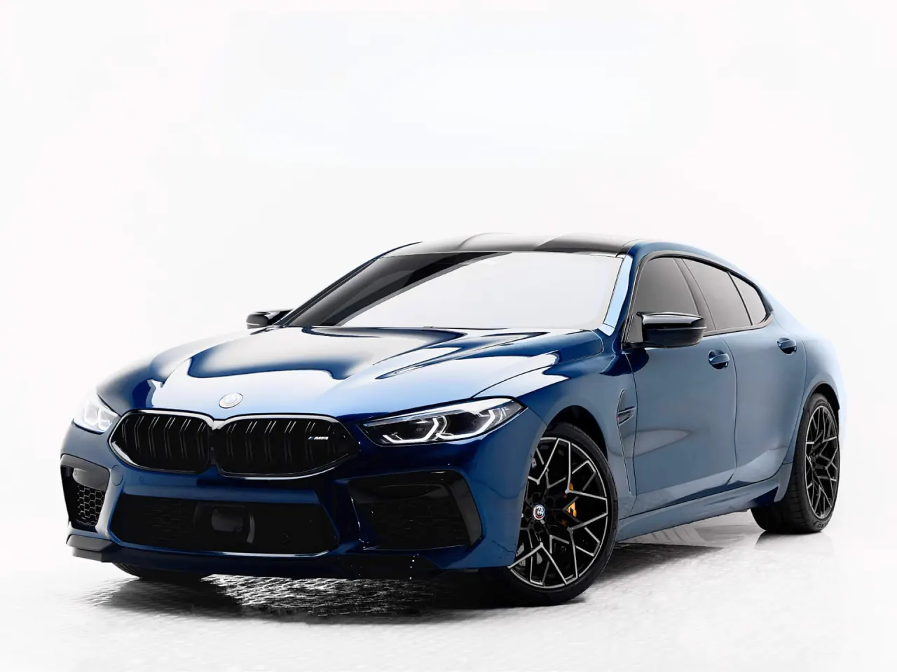 BMW M8